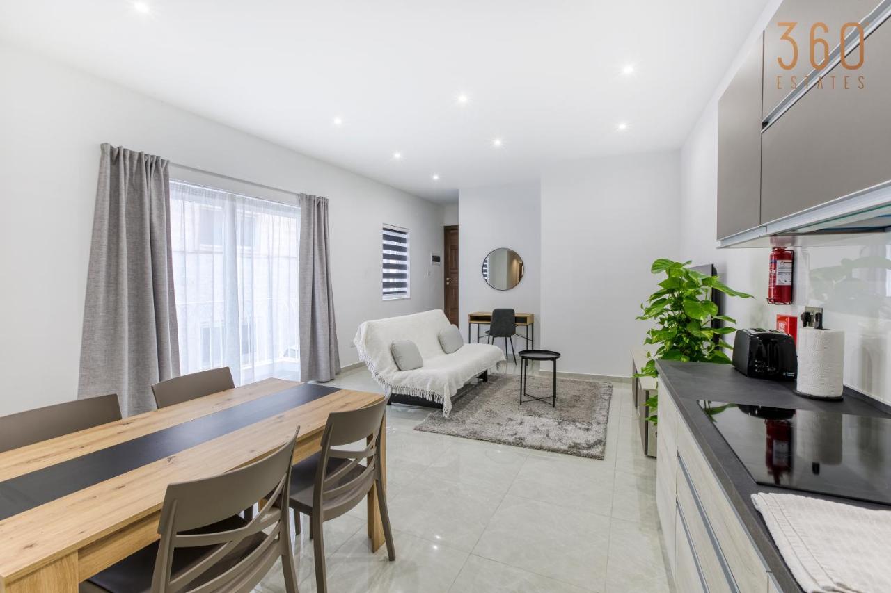 A Lovely 1Br Home With Balcony Just Off The Coast By 360 Estates St. Julian's Exterior foto